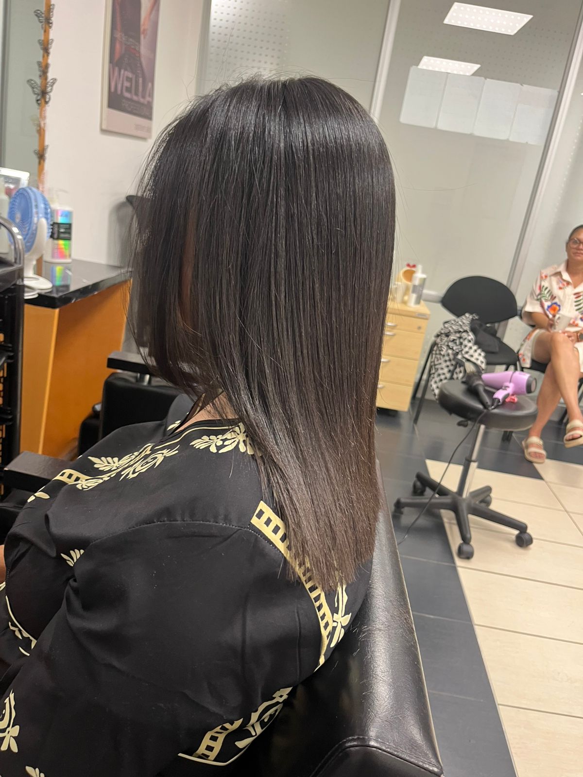 CHALES Hair